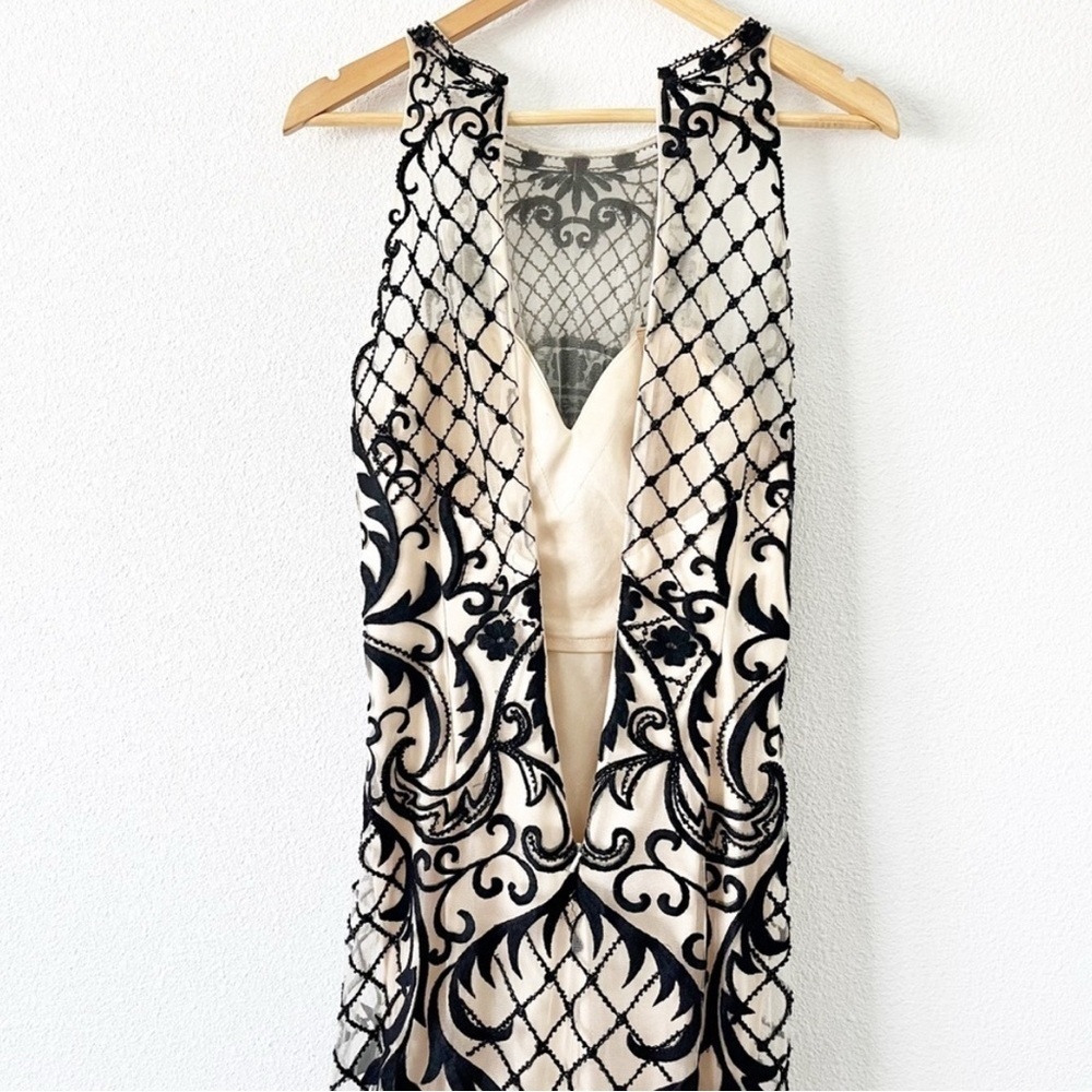 Nina Canacci Beaded Sequin Mermaid Gown Dress in Cream Black - Picture 9 of 12